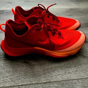 Women’s NIKE react Infinity shoes size 6.5